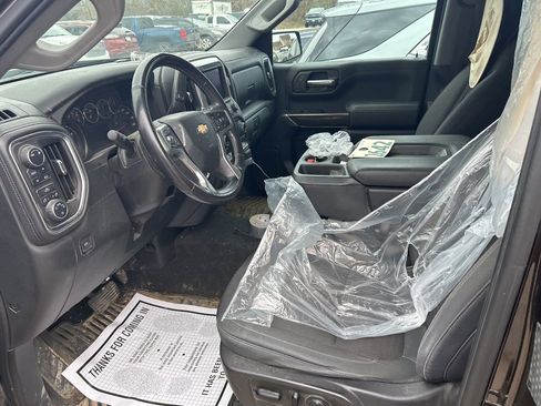 Used 2019 Chevrolet Silverado 1500 LT w/ All-Star Edition image 2