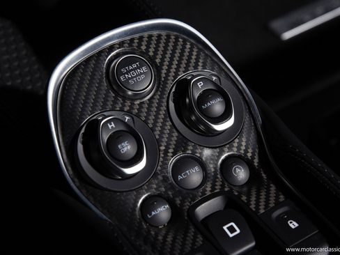 Used 2020 McLaren 570S Spider image 37