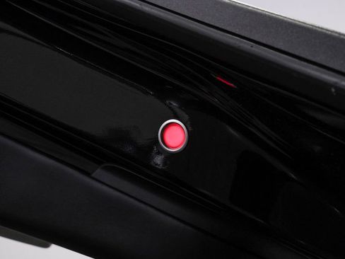 Used 2023 Tesla Model X Plaid image 57