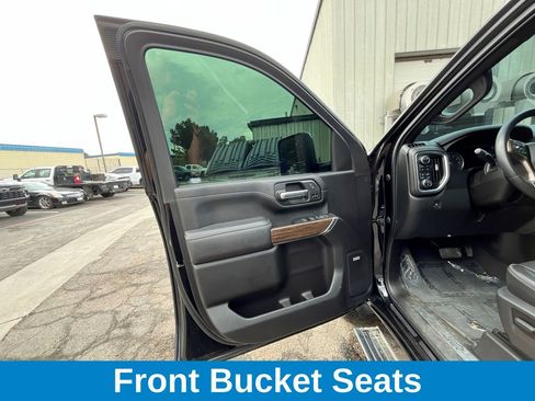 Used 2022 Chevrolet Silverado 3500 High Country w/ Z71 Off-Road Package image 18