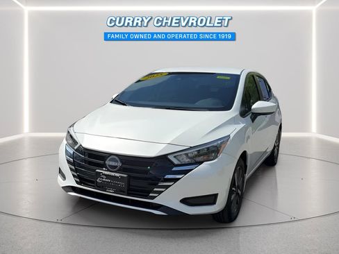 Used 2025 Nissan Versa SV w/ Trunk Package image 3