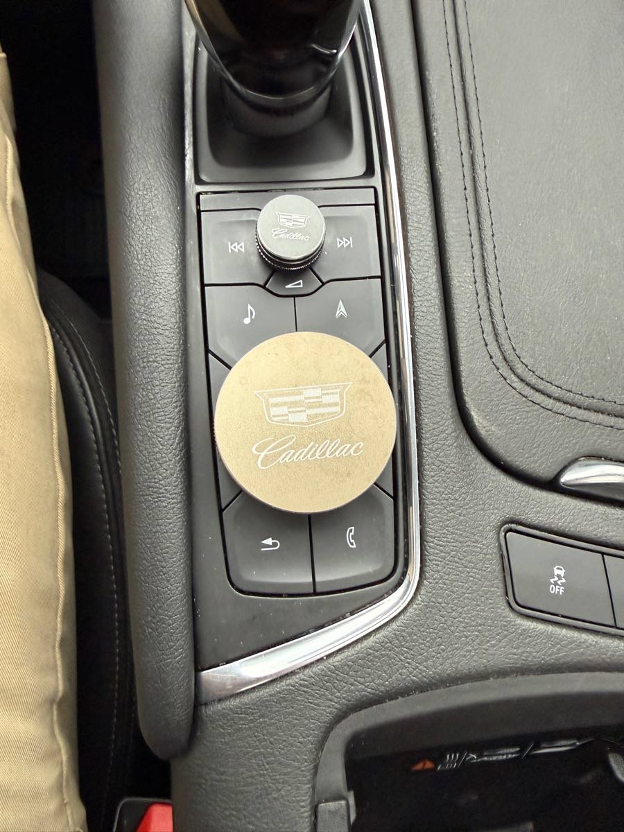 Used 2020 Cadillac XT6 Premium Luxury FWD image 23