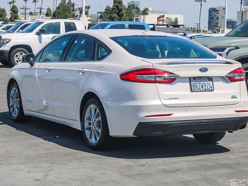 Used 2020 Ford Fusion SE image 7
