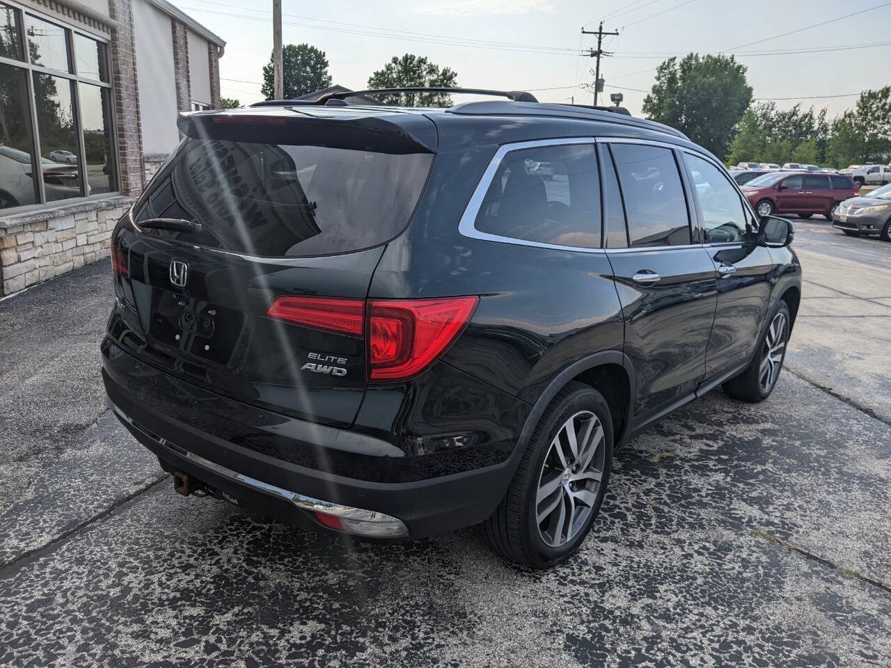 Used 2016 Honda Pilot Elite image 3