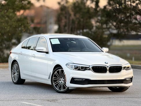 Used 2018 BMW 530i xDrive w/ Premium Package image 12