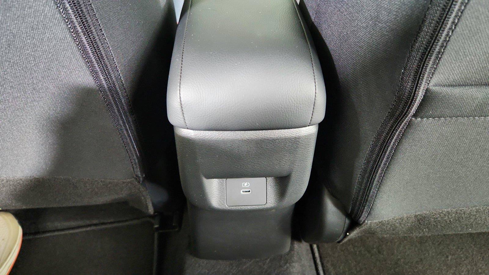 Used 2025 Nissan Versa SV w/ Trunk Package FWD image 20