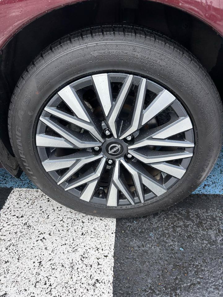 Used 2024 Nissan Altima 2.5 SV FWD image 24