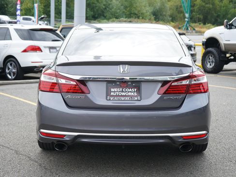 Used 2016 Honda Accord Sport image 4