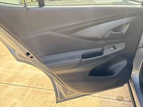 Used 2025 Buick Envista Avenir FWD image 44