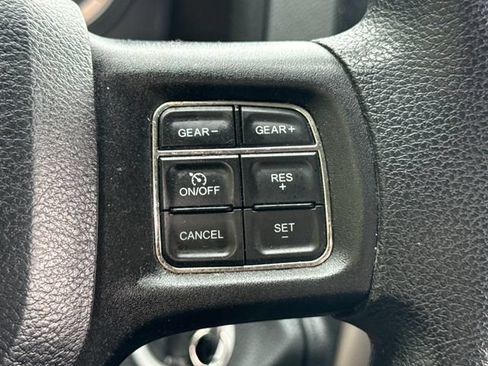 Used 2016 RAM 1500 Classic SLT AWD/4WD image 36