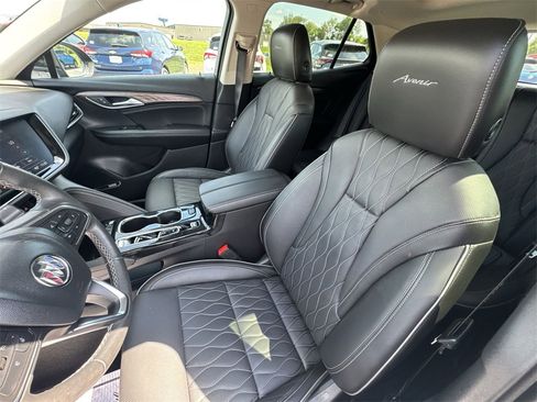 Used 2021 Buick Envision Avenir w/ Technology Package II image 11