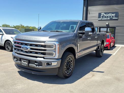 Used 2023 Ford F350 Platinum w/ FX4 Off-Road Package AWD/4WD image 1