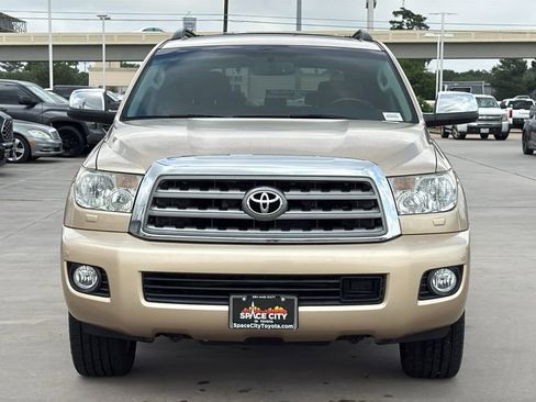 Used 2014 Toyota Sequoia Platinum RWD image 8