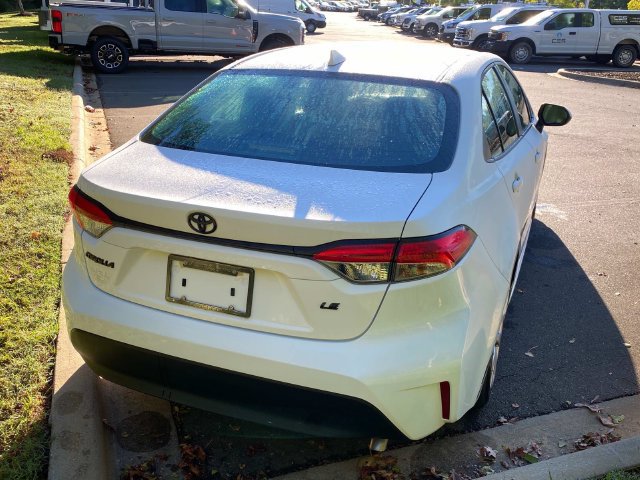 Used 2023 Toyota Corolla LE FWD image 29
