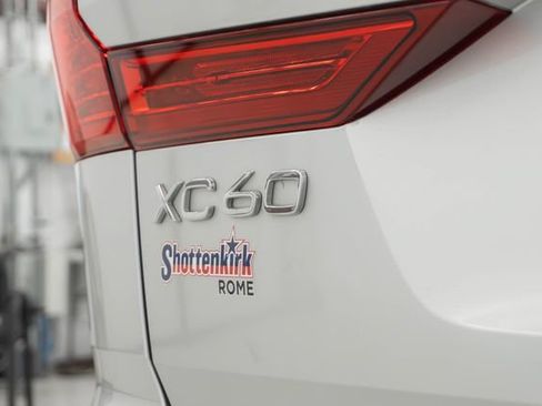 Used 2020 Volvo XC60 T6 Inscription AWD/4WD image 31