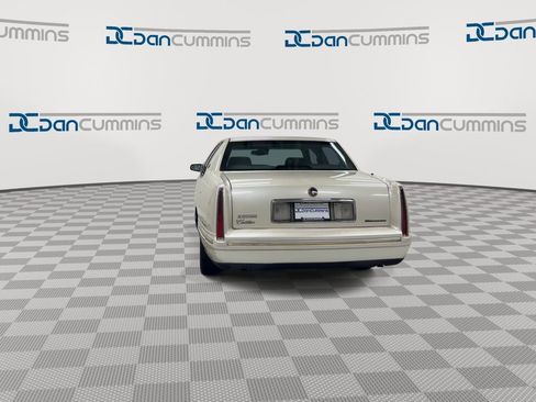 Used 1999 Cadillac De Ville D'Elegance image 7