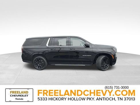 Used 2025 Chevrolet Suburban LS AWD/4WD image 2