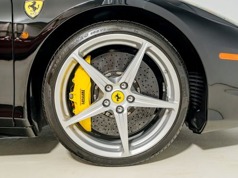 Used 2010 Ferrari 458 Italia Coupe RWD image 14
