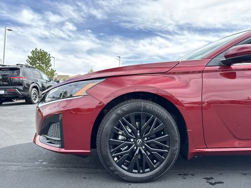 New 2025 Nissan Altima 2.5 SV w/ SV Special Edition Package image 8