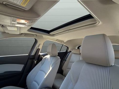 Used 2014 MAZDA MAZDA3 i Touring w/ Moonroof Package 1 image 18