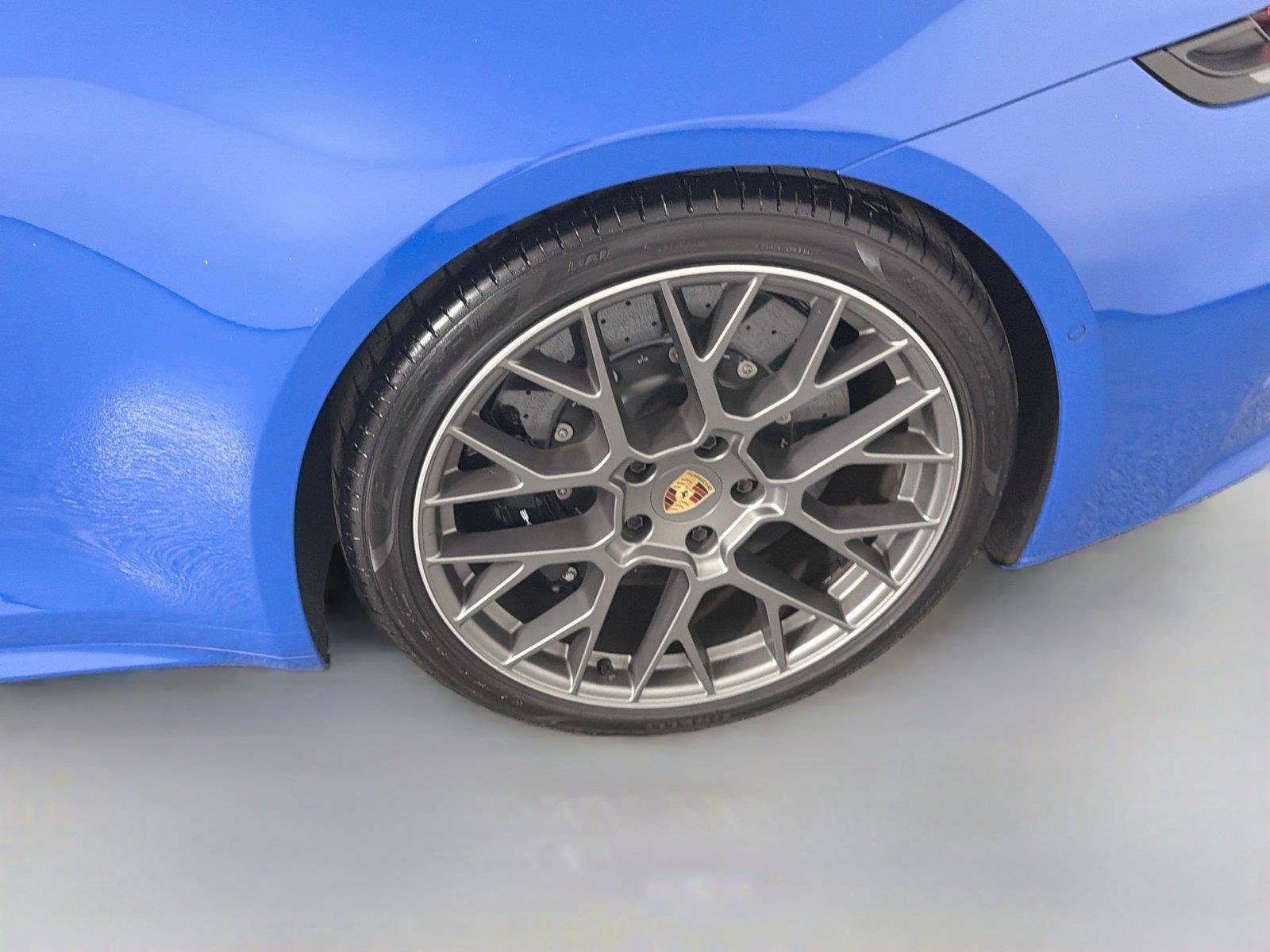 Certified 2025 Porsche 911 Carrera S RWD image 12