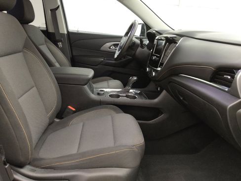 Used 2020 Chevrolet Traverse LS FWD image 21