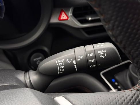 Used 2025 Toyota Sienna Limited image 52