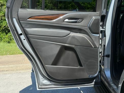 Certified 2023 Cadillac Escalade Premium Luxury w/ Performance Package AWD/4WD image 16