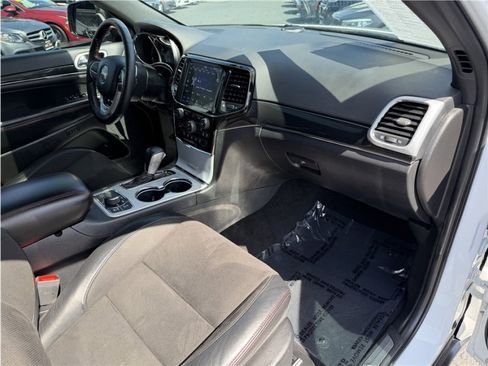 Used 2020 Jeep Grand Cherokee Trailhawk w/ Interior Metal Package image 33