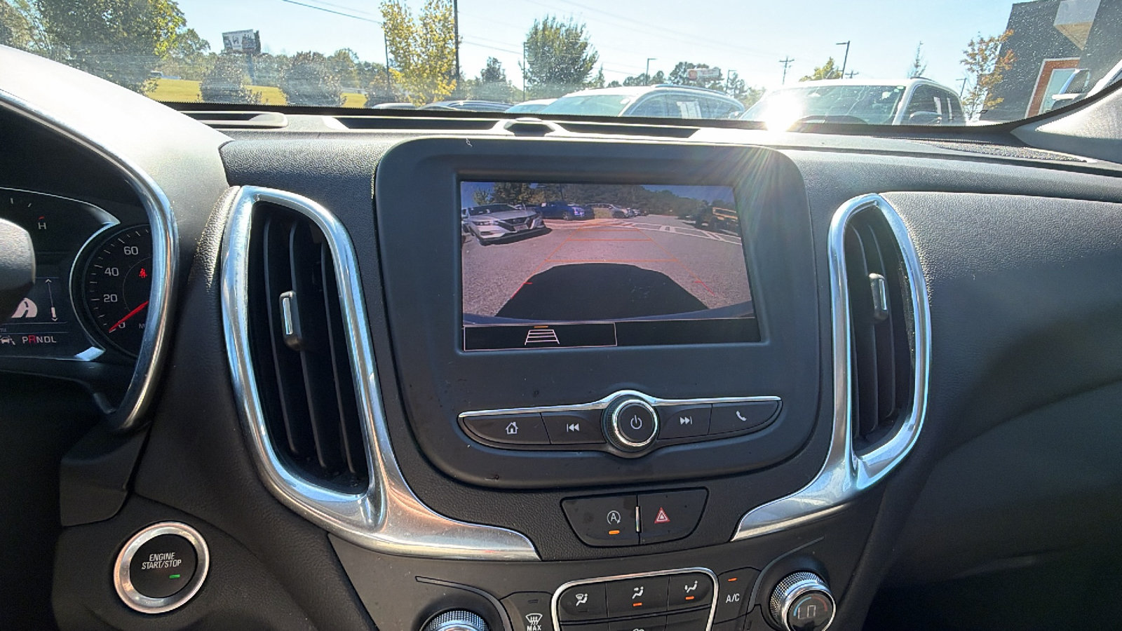 Used 2024 Chevrolet Equinox LT AWD/4WD image 32