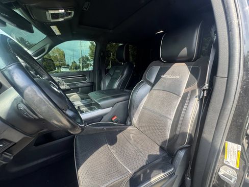 Used 2022 RAM 2500 Laramie w/ Night Edition AWD/4WD image 14