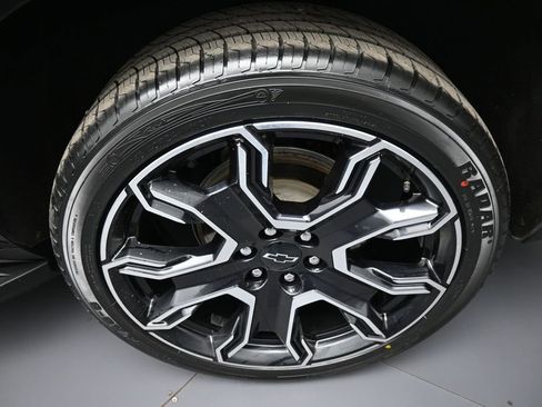 Used 2025 Chevrolet Tahoe RST w/ RST Capability Package AWD/4WD image 15