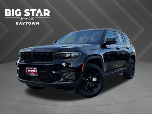 Used 2025 Jeep Grand Cherokee Altitude AWD/4WD image 1