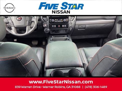 Used 2021 Nissan Titan PRO-4X w/ Pro-4x Convenience Package AWD/4WD image 8
