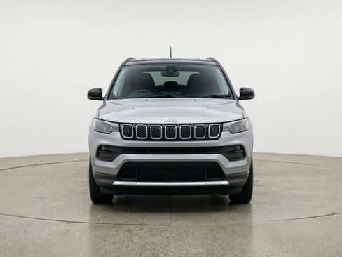 Used 2025 Jeep Compass Limited image 2