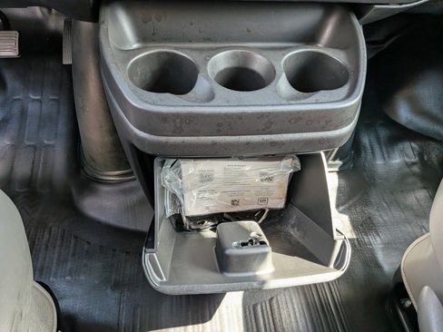 Used 2025 Chevrolet Express 2500 w/ Driver Convenience Package RWD image 18