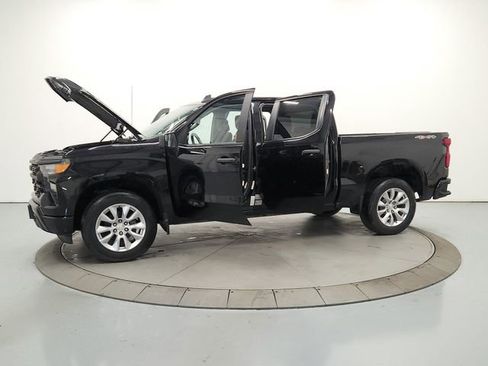 Used 2022 Chevrolet Silverado 1500 Custom w/ LPO, Dark Essentials Package image 12