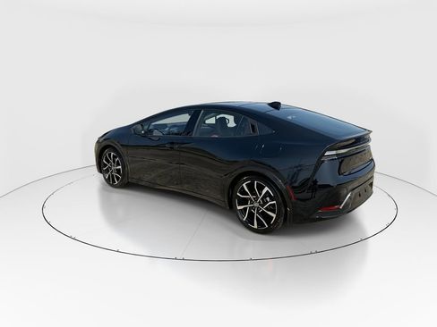 New 2025 Toyota Prius Plug-In Hybrid FWD image 6