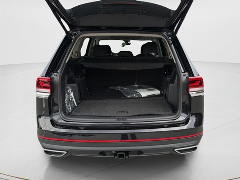 New 2026 Volkswagen Atlas SE FWD image 37