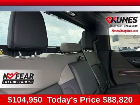 New 2025 GMC Hummer EV 2X w/ LPO, Dark Essentials Package image 45