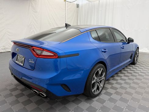 Used 2018 Kia Stinger GT image 3