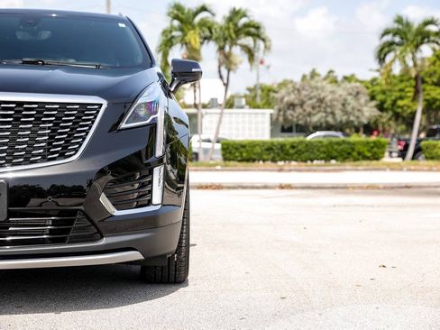 Used 2024 Cadillac XT5 Premium Luxury w/ Technology Package AWD/4WD image 12
