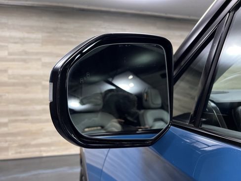 Used 2022 Rivian R1T Adventure image 28