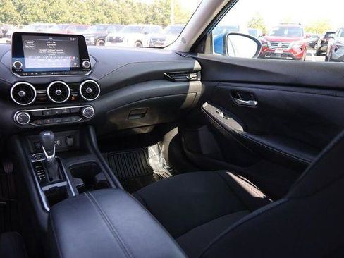 Used 2024 Nissan Sentra SV FWD image 25