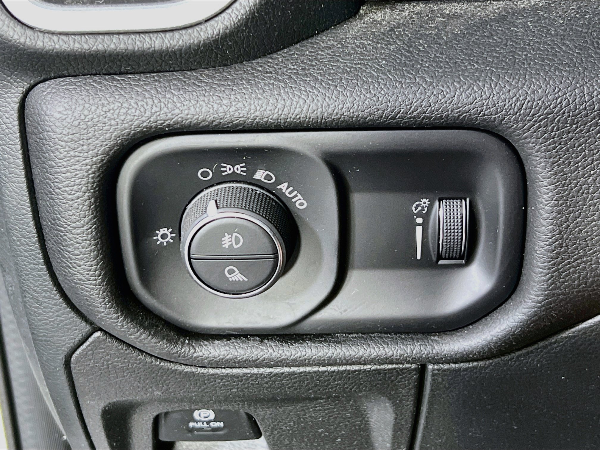 Used 2023 RAM 1500 Big Horn AWD/4WD image 10