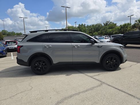 Certified 2022 Kia Sorento S AWD/4WD image 9