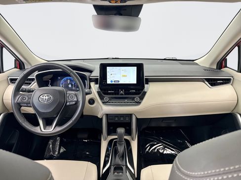 Used 2024 Toyota Corolla Cross XLE w/ Convenience Package AWD/4WD image 14