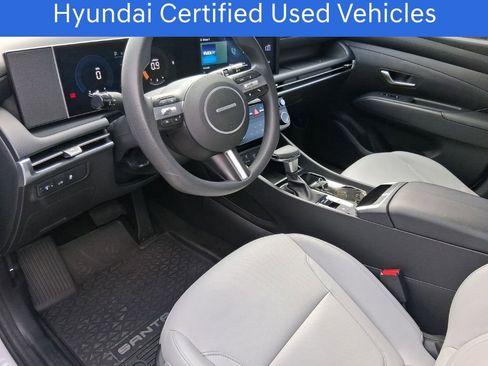 Certified 2025 Hyundai Santa Cruz SEL image 6