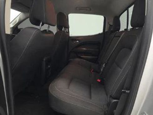 Used 2018 Chevrolet Colorado LT w/ LT Convenience Package RWD image 12