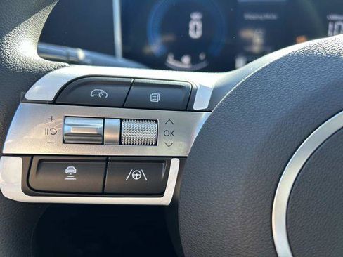 New 2026 Hyundai Tucson SE image 8